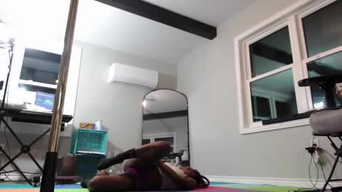 Goddess online show from November 4, 6:12 am