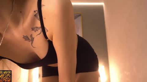 butteflai online show from December 5, 7:06 am