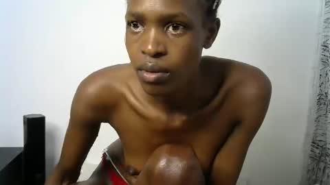 Snapshot of butterfly_savage chatting on September 16, 1:01 pm butterfly_savage online show from September 16, 1:01 pm