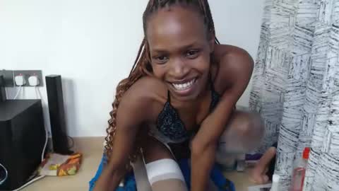 Snapshot of butterfly_savage chatting on October 16, 11:50 pm butterfly_savage online show from October 16, 11:50 pm