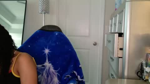 Snapshot of butterflybootyy chatting on May 20, 4:35 pm butterfly booty online show from May 20, 4:35 pm