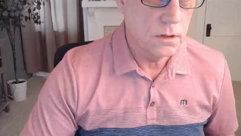Snapshot of buttnakedfun954737 chatting on December 7, 3:08 pm Miles online show from December 7, 3:08 pm