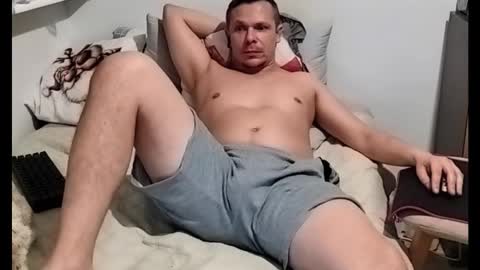 Snapshot of buzzek chatting on January 7, 2:58 am Bazzek online show from January 7, 2:58 am