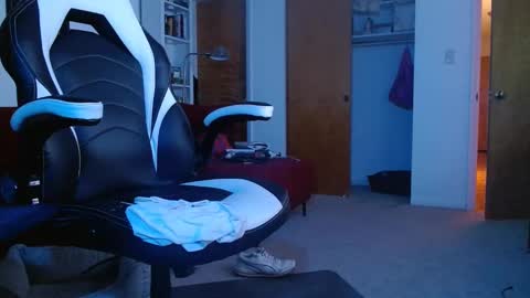 Snapshot of bwall1425 chatting on December 31, 3:45 am bwall1425 online show from December 31, 3:45 am