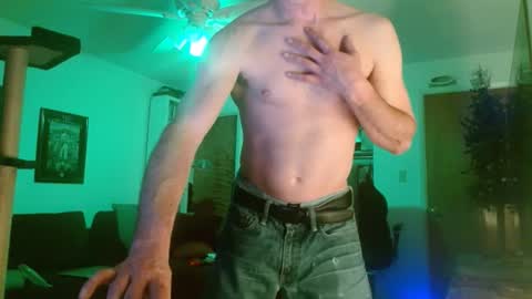 Snapshot of bwall1425 chatting on February 11, 12:17 am bwall1425 online show from February 11, 12:17 am