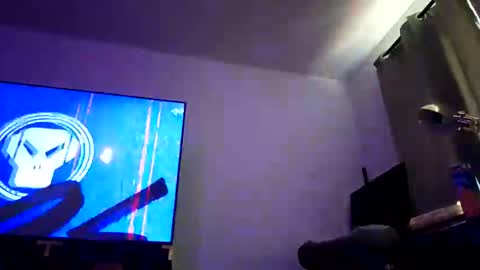 Snapshot of bwall1425 chatting on October 15, 7:03 pm bwall1425 online show from October 15, 7:03 pm