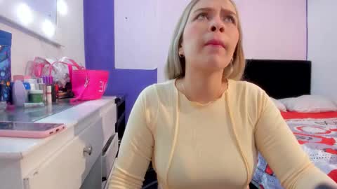 Snapshot of byanca_winklar chatting on September 22, 5:59 pm     online show from September 22, 5:59 pm