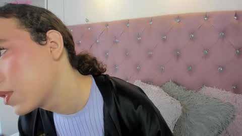 bycandy_ online show from March 4, 1:06 pm