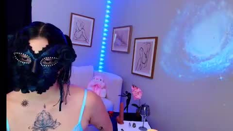 Paris online show from March 23, 6:23 pm