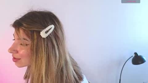 Snapshot of byteblush chatting on October 29, 9:22 am Kira online show from October 29, 9:22 am