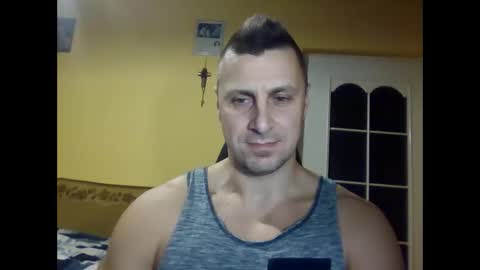 bzykacz1988 online show from October 17, 4:42 pm