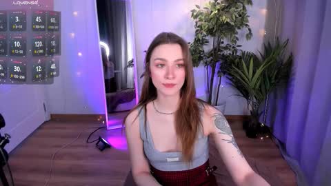 Polly online show from February 24, 8:51 pm