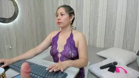 Camii Sweet  online show from June 6, 8:02 pm