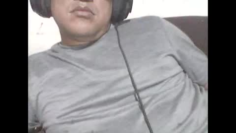 Snapshot of cachito83915 chatting on February 18, 5:14 am Cachudosexy online show from February 18, 5:14 am