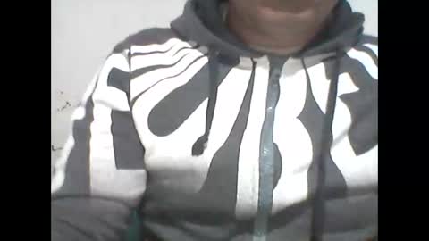 Snapshot of cachito83915 chatting on February 25, 4:00 am Cachudosexy online show from February 25, 4:00 am