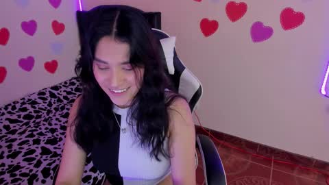 caelisse_cb online show from February 21, 3:35 pm