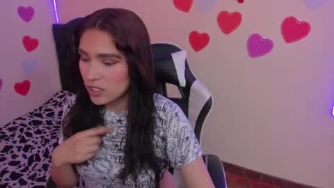 caelisse_cb online show from April 23, 5:37 pm