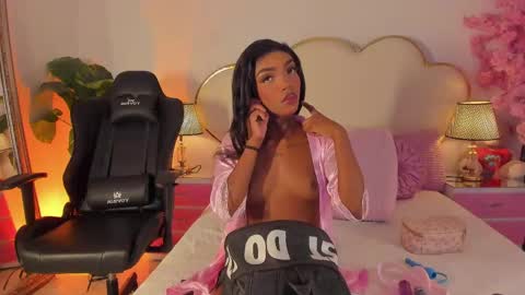 Cahitlin  online show from May 31, 5:59 am