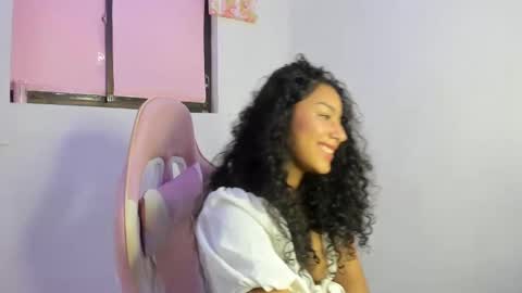 Snapshot of cailyn_dolls_ chatting on November 13, 1:10 pm cailyn_dolls_ online show from November 13, 1:10 pm