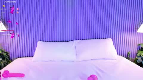 CailynBrown online show from March 8, 4:23 am