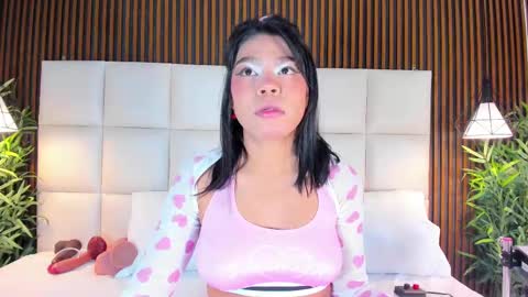 CailynBrown online show from October 5, 4:33 am