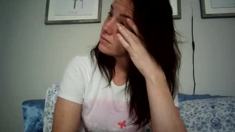 Snapshot of caitie__citrine chatting on October 12, 11:37 pm Caitie Citrine online show from October 12, 11:37 pm