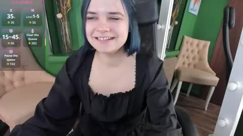 Gina online show from November 18, 9:58 am