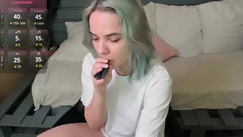 Gina online show from July 1, 11:23 am