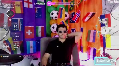 Snapshot of caius_bigcock1 chatting on June 25, 12:20 pm caius online show from June 25, 12:20 pm