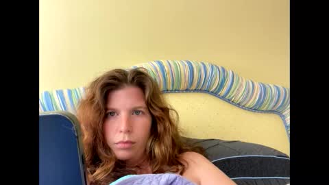 Snapshot of cajunbabe247 chatting on April 15, 6:26 pm cajunbabe247 online show from April 15, 6:26 pm