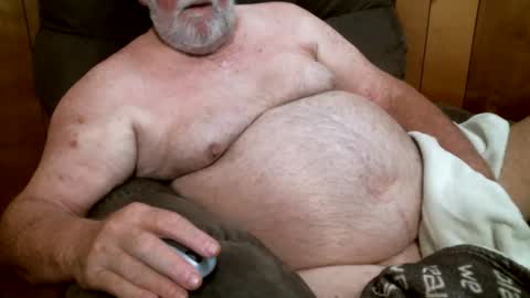 Snapshot of cajungrey75 chatting on October 18, 1:34 pm cajungrey online show from October 18, 1:34 pm