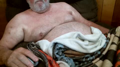 Snapshot of cajungrey75 chatting on October 19, 4:07 pm cajungrey online show from October 19, 4:07 pm