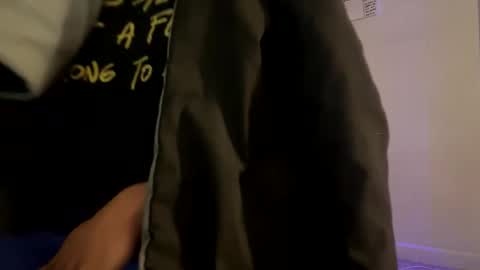 longjohns online show from March 12, 9:02 am