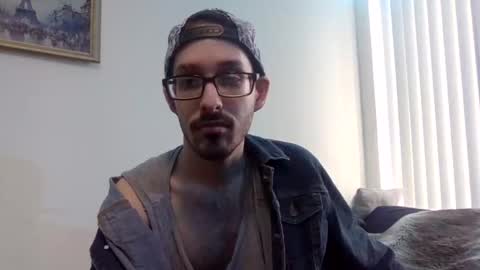 Snapshot of cal_xxx chatting on March 6, 10:17 pm Cal XXX online show from March 6, 10:17 pm