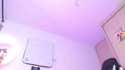 Snapshot of calavalerio chatting on June 11, 12:32 am Valerio online show from June 11, 12:32 am