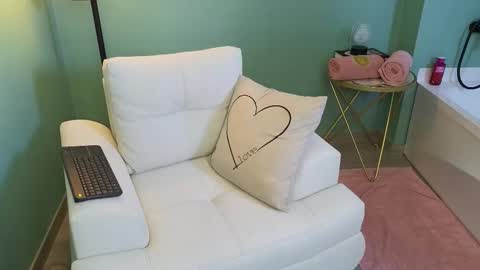 Calipso Parisi online show from March 27, 1:44 pm