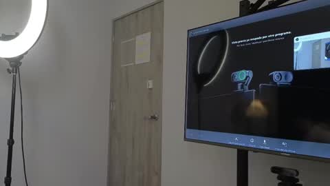 Calipso Parisi online show from April 18, 1:26 pm