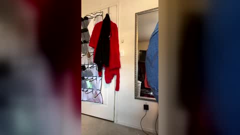 calishop1 online show from February 8, 7:28 pm