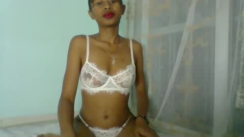 caliss414189 online show from March 8, 4:44 pm