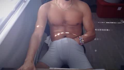 caliwine1306 online show from April 2, 5:54 pm