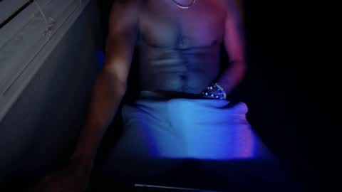 caliwine1306 online show from April 7, 3:40 am