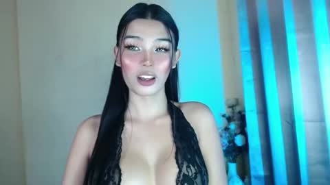 Snapshot of call_me__anna chatting on December 15, 1:57 am Anna online show from December 15, 1:57 am