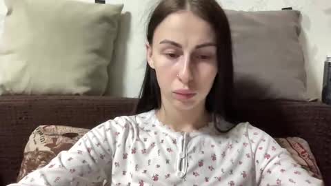 Anna online show from March 19, 7:07 pm