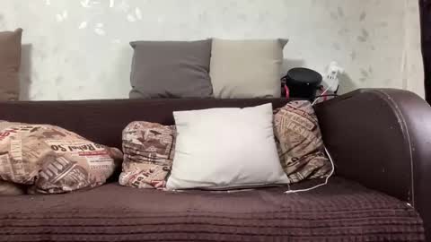 Anna online show from April 14, 8:20 am