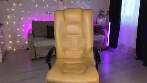 Dasha       inst       dasha is nice online show from November 2, 10:50 am