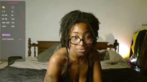 Snapshot of call_me_hedone chatting on June 23, 10:08 pm Hedone online show from June 23, 10:08 pm