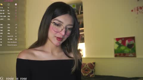 Snapshot of call_me_rosie chatting on January 25, 1:10 am   online show from January 25, 1:10 am