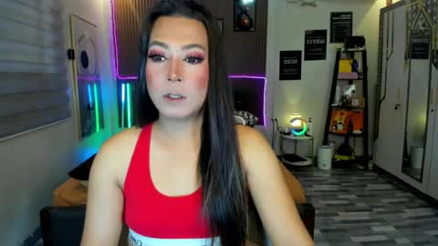 Snapshot of callme_ivyaguas chatting on July 20, 4:49 am IVY online show from July 20, 4:49 am