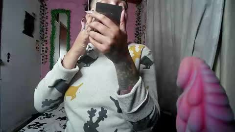 paula online show from February 5, 4:50 am