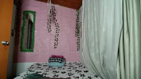 paula online show from February 11, 3:55 am